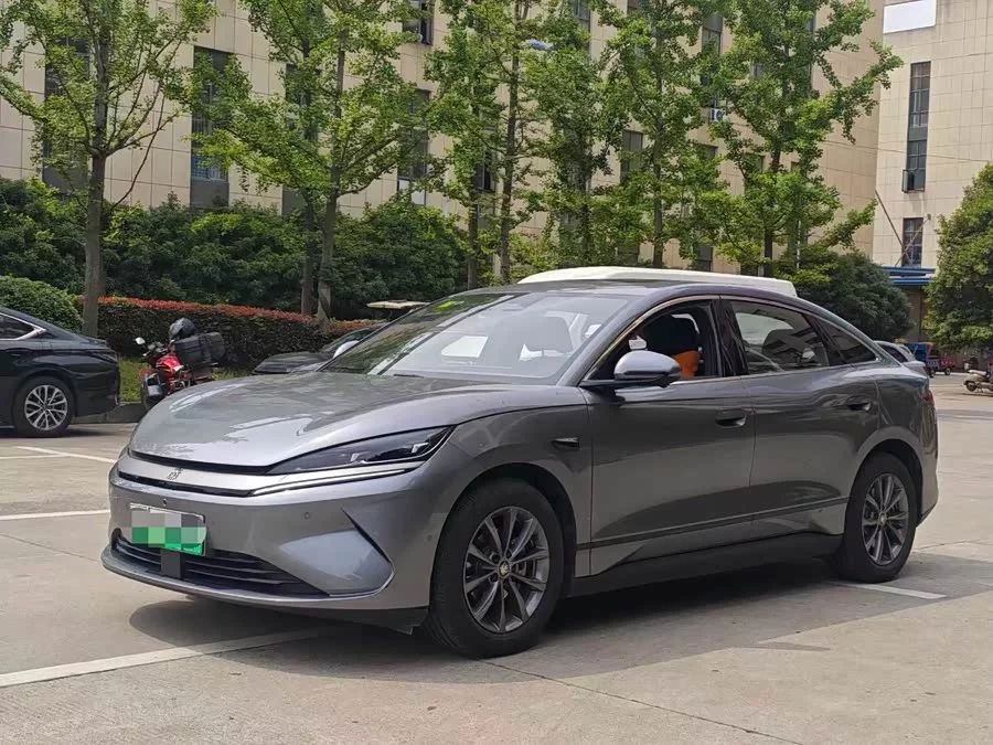 BYD Qin L