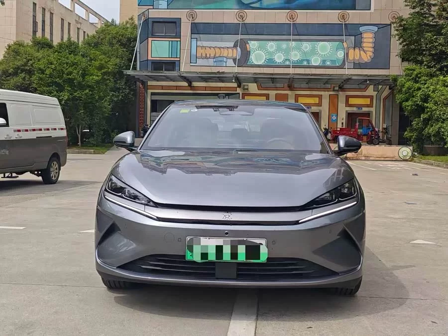 BYD Qin L