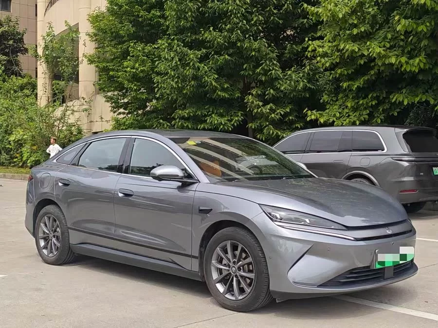 BYD Qin L