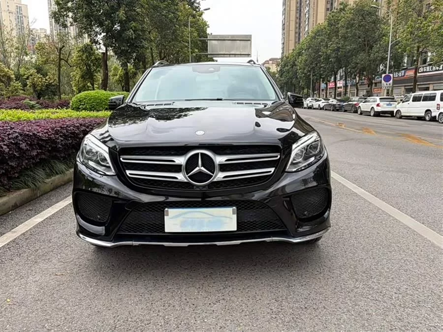 Mercedes Benz GLE (Imported)