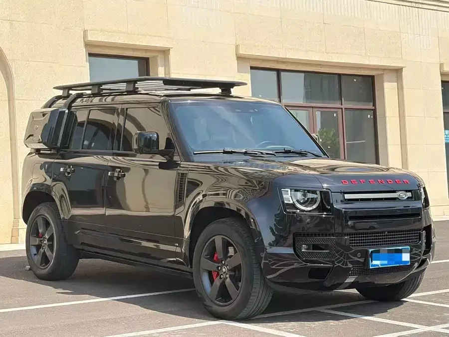 Land Rover guard