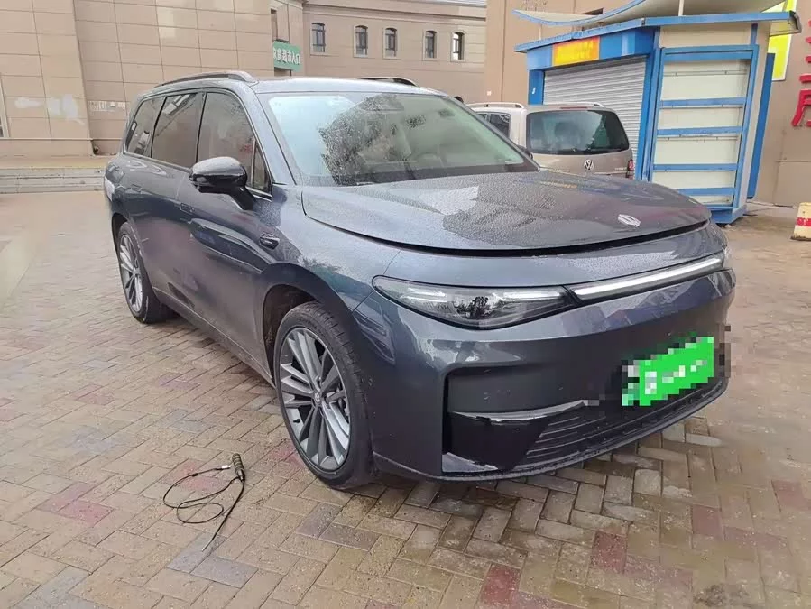 Leapmotor C16