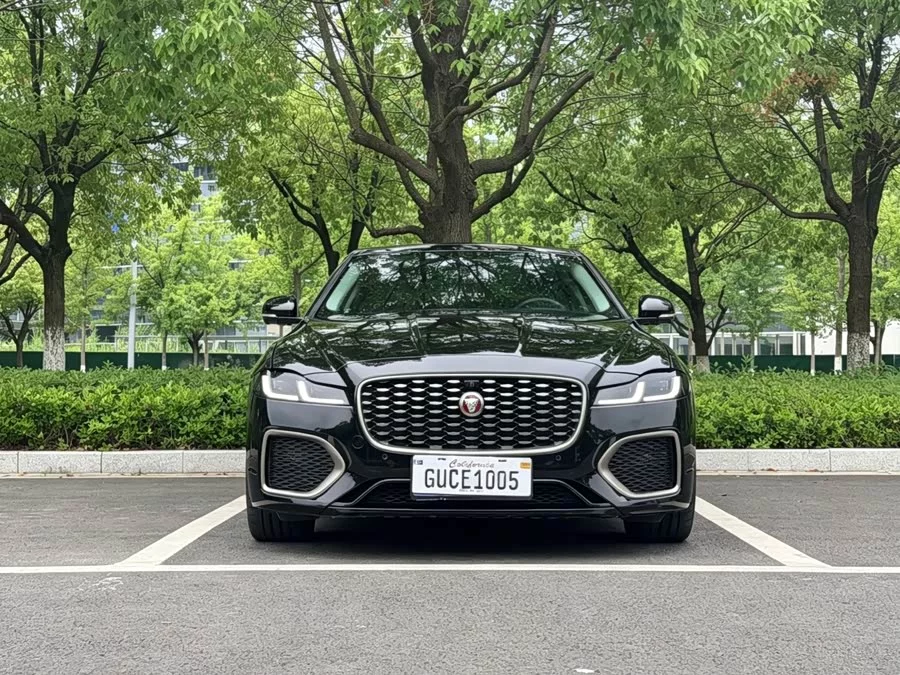 Jaguar XFL
