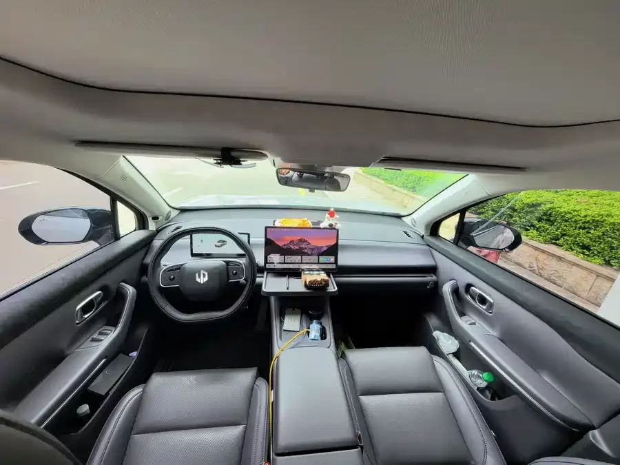 Leapmotor C10