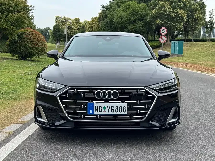 Audi A7L