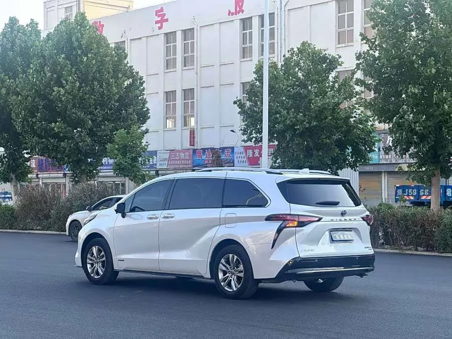 Toyota SIENNA