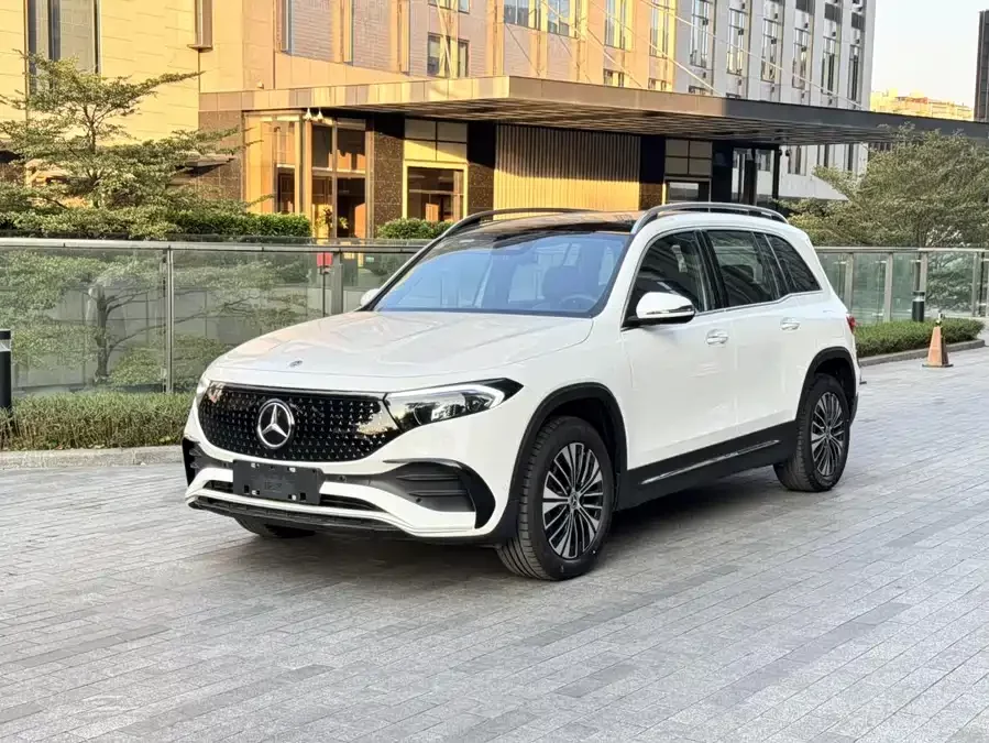 Mercedes Benz EQB