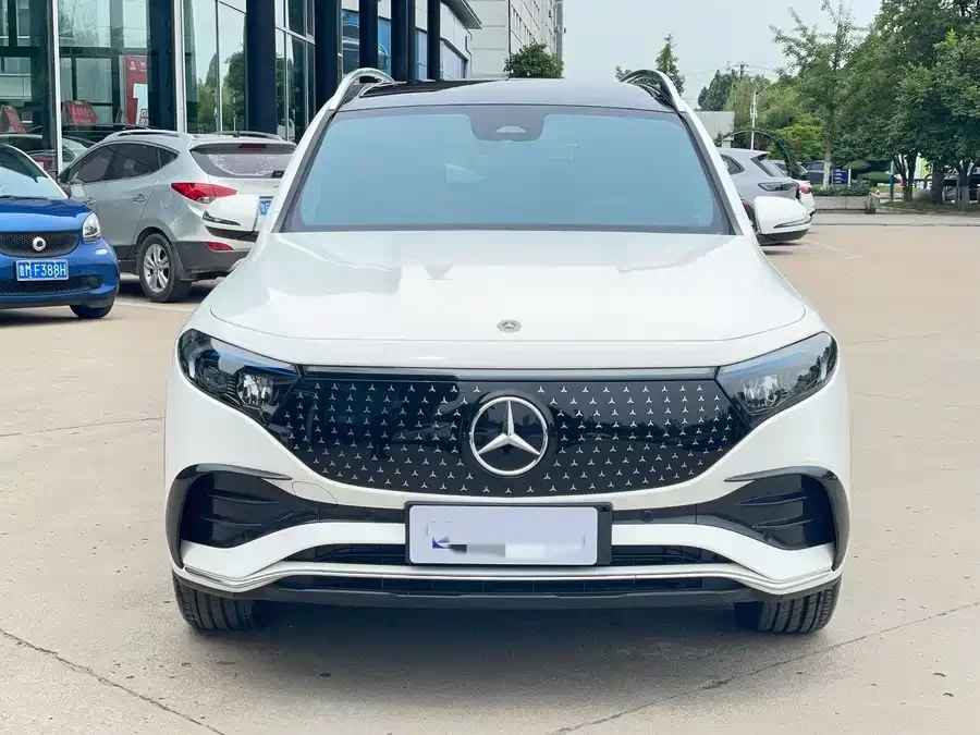 Mercedes Benz EQB