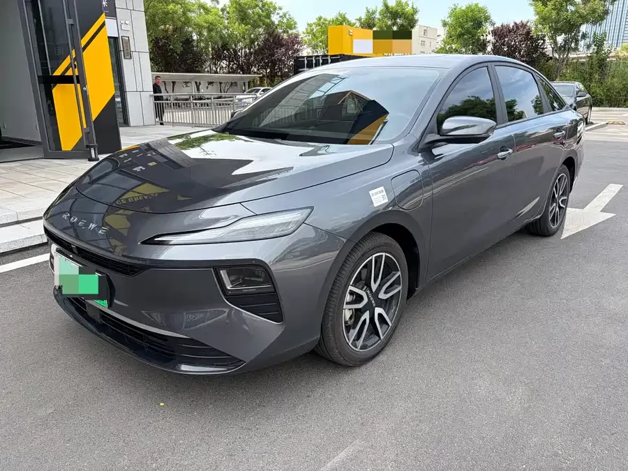 Roewe D6
