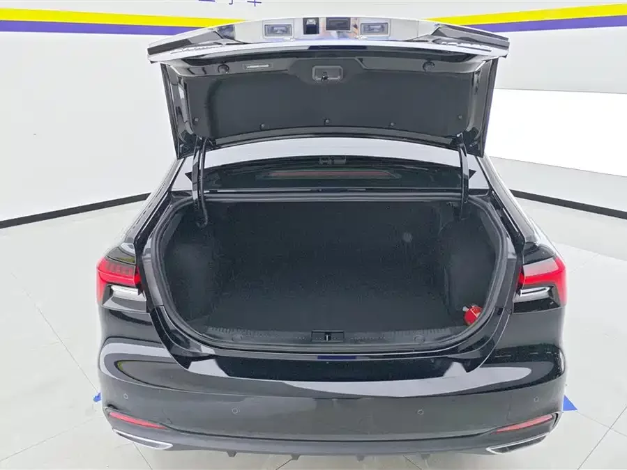 Roewe i6 MAX New Energy