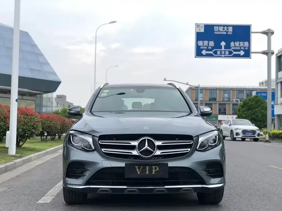 Mercedes Benz GLC