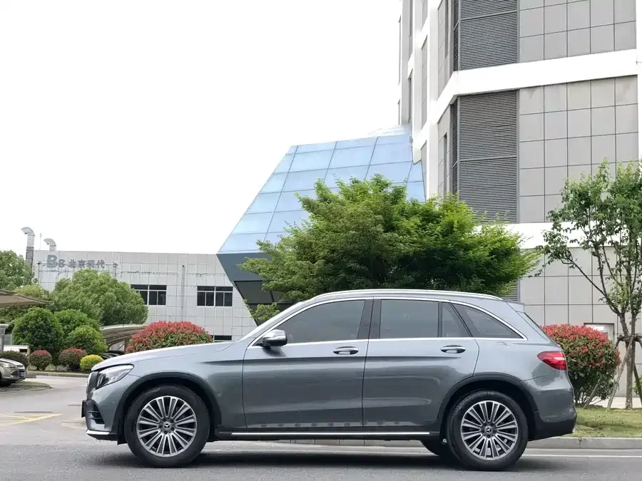 Mercedes Benz GLC