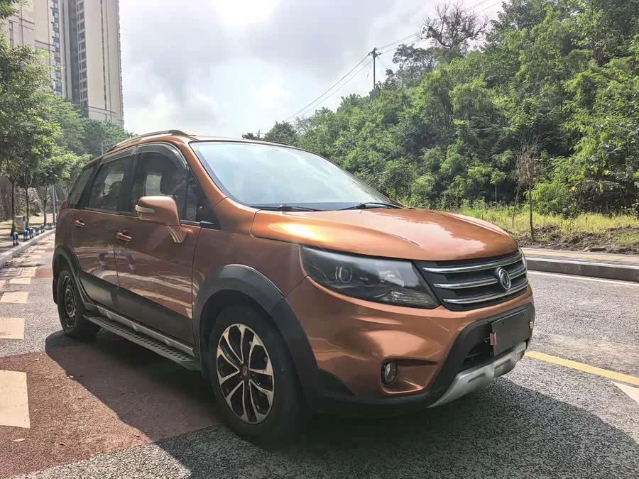 Dongfeng Jingyi X5