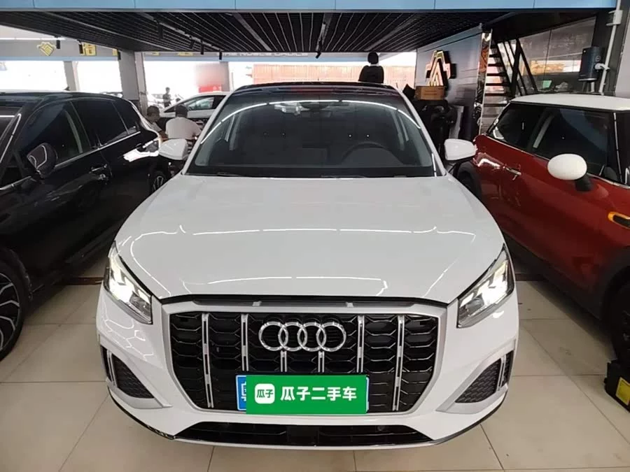 Audi Q2L