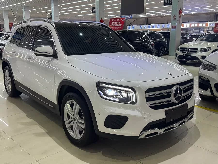 Mercedes Benz GLB