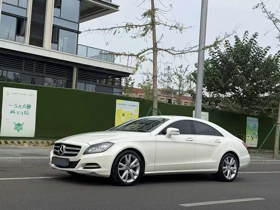 Mercedes Benz CLS