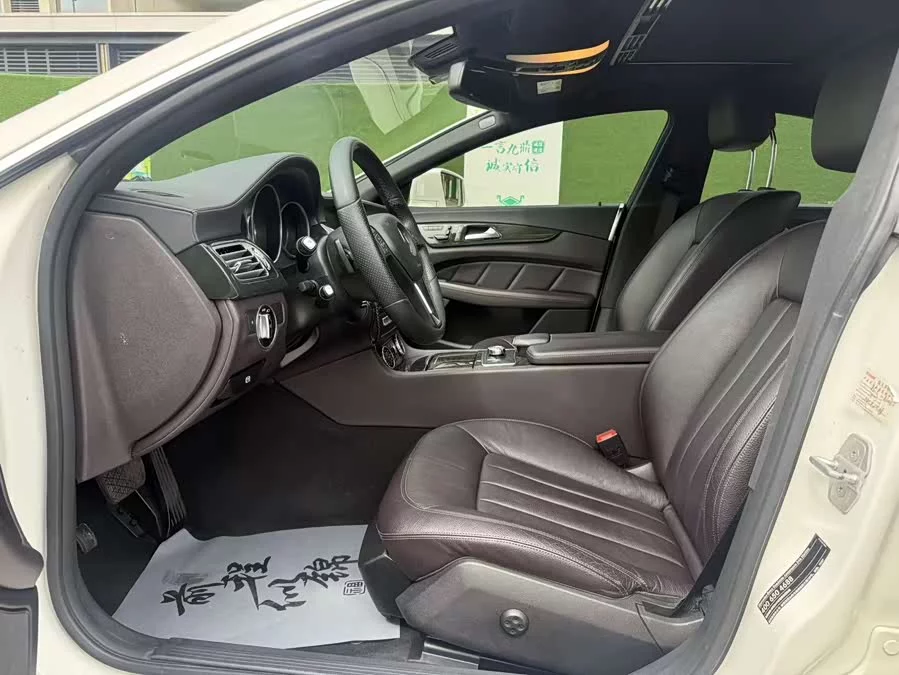Mercedes Benz CLS