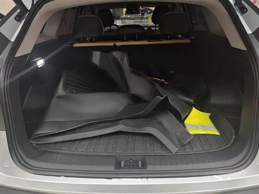 Geely Boyue L