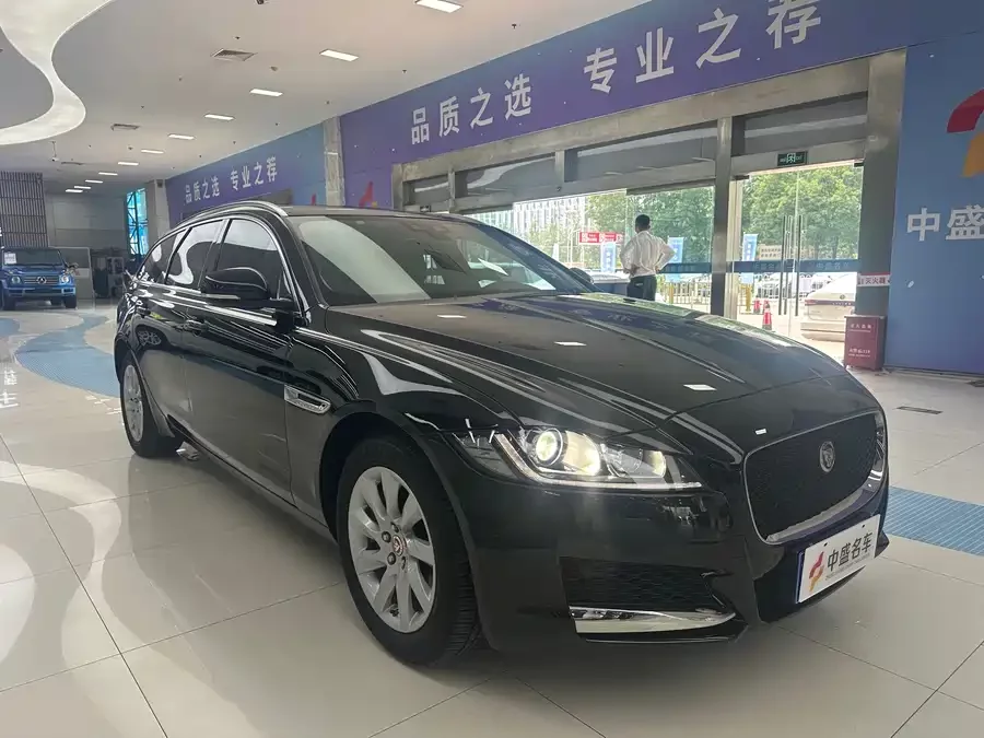 Jaguar XF