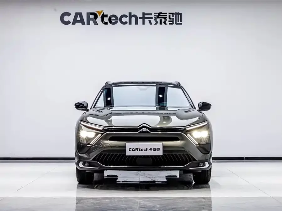 Citroën Versailles C5 X