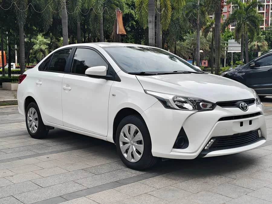 Toyota YARiS L Enjoy