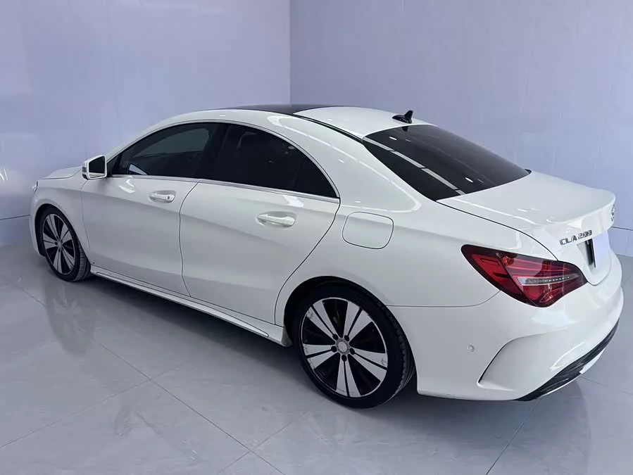 Mercedes-Benz CLA
