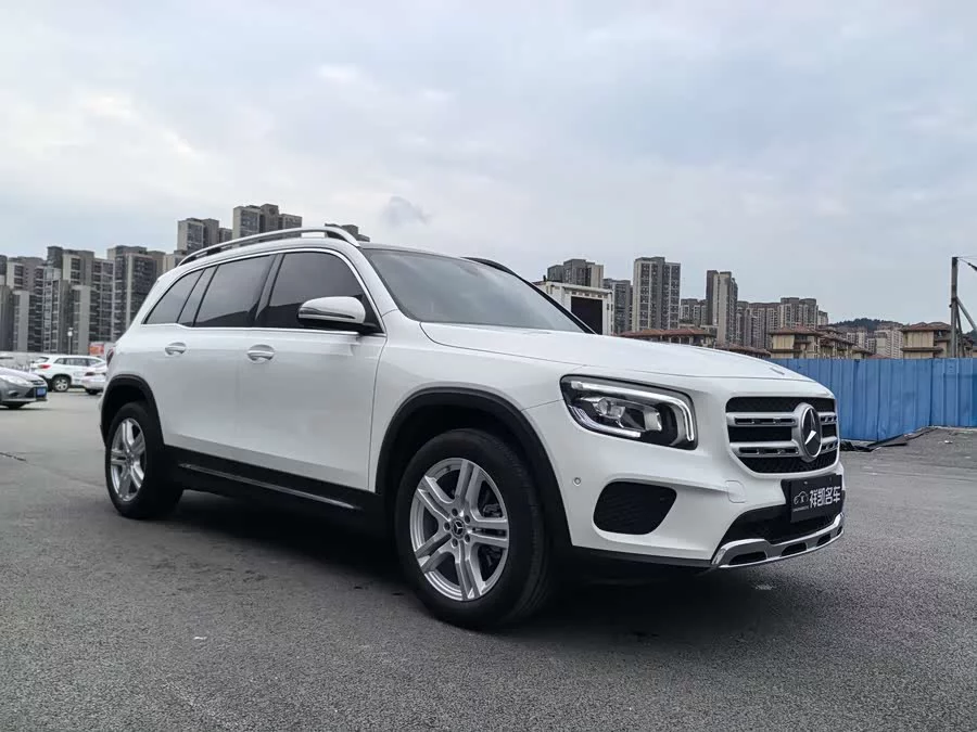 Mercedes Benz GLB