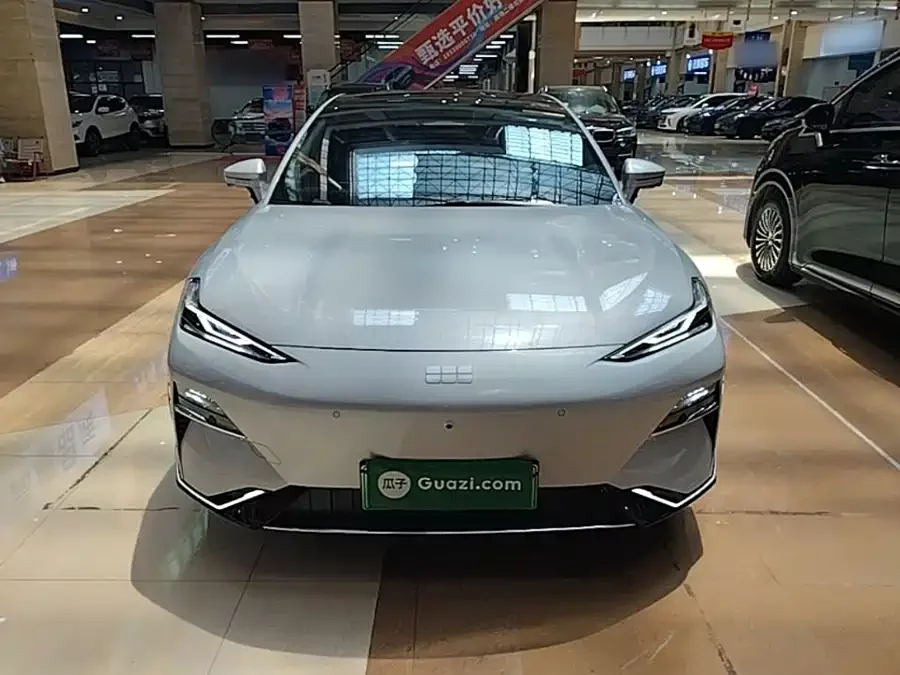 Geely Galaxy E8