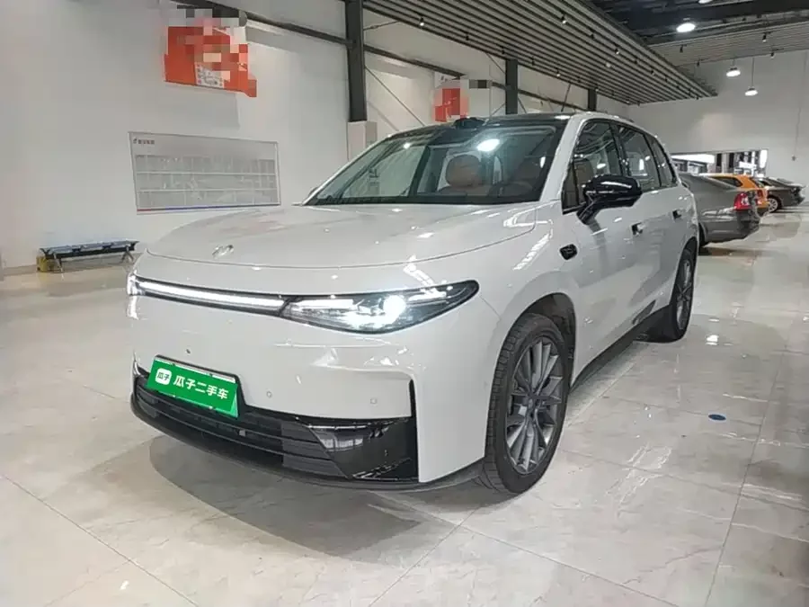 Leapmotor C10