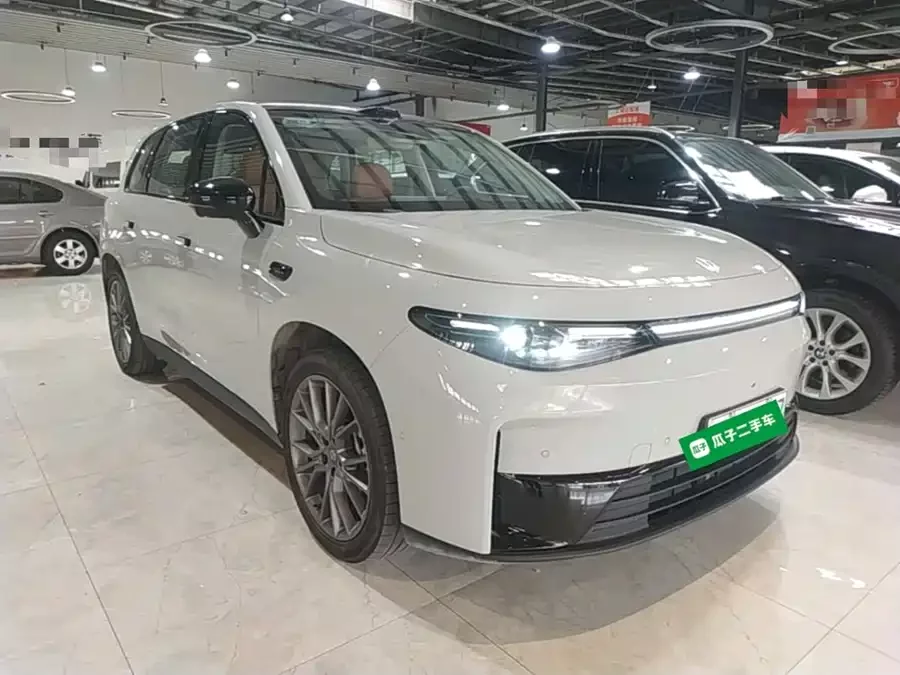 Leapmotor C10