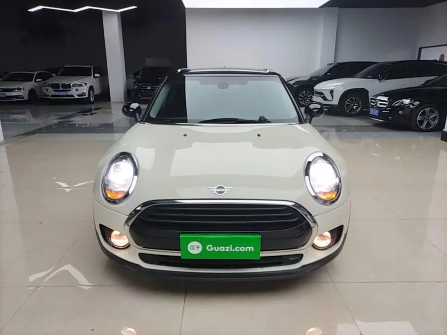 MINI CLUBMAN