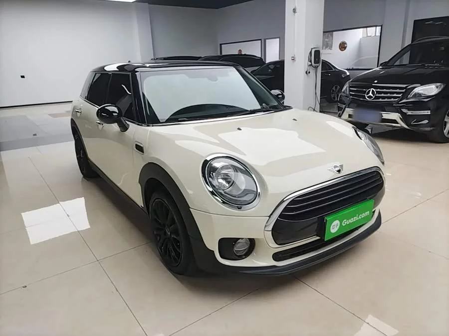 MINI CLUBMAN
