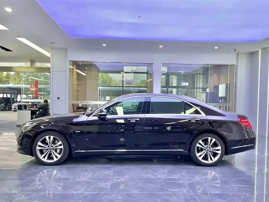 Mercedes Benz S class