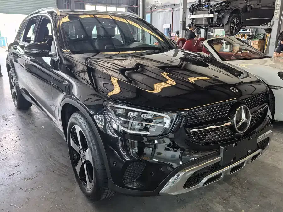Mercedes Benz GLC