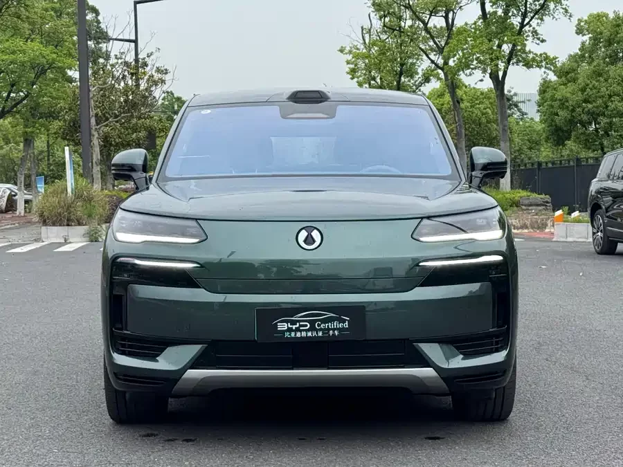 BYD N9