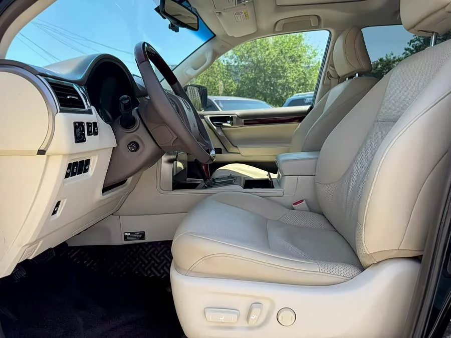 Lexus GX