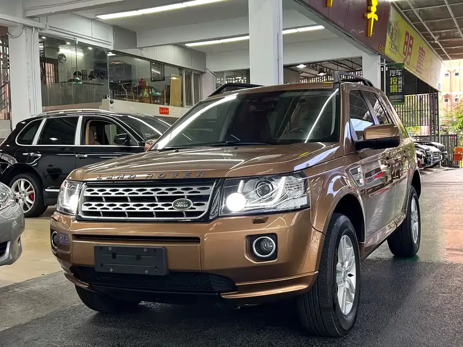 Land Rover Freelander 2