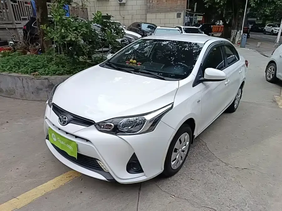 Toyota YARiS L Enjoy