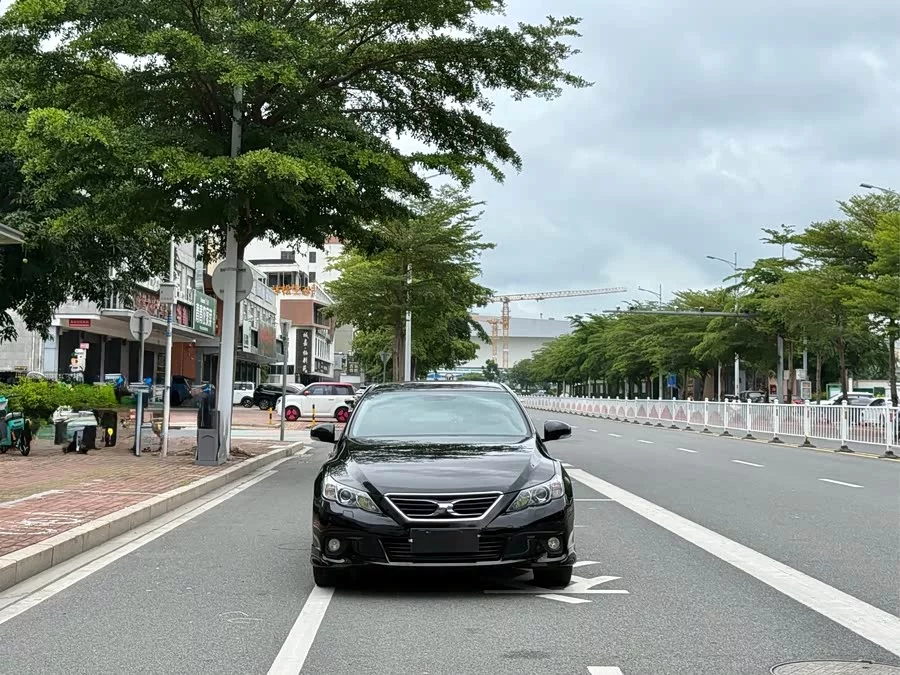 Toyota Reiz