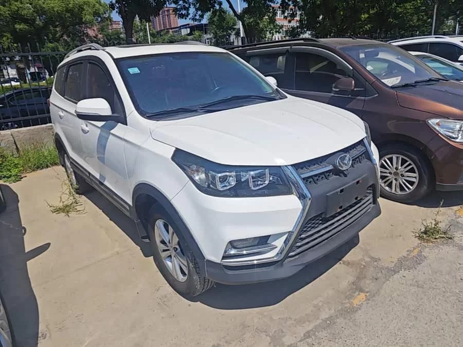 BAIC S3