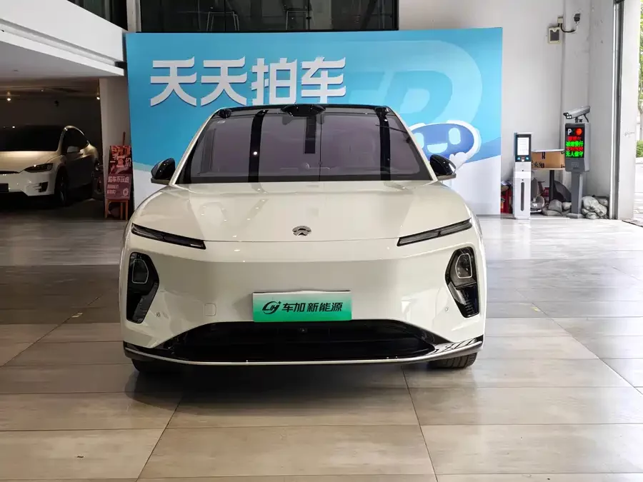 NIO ET9