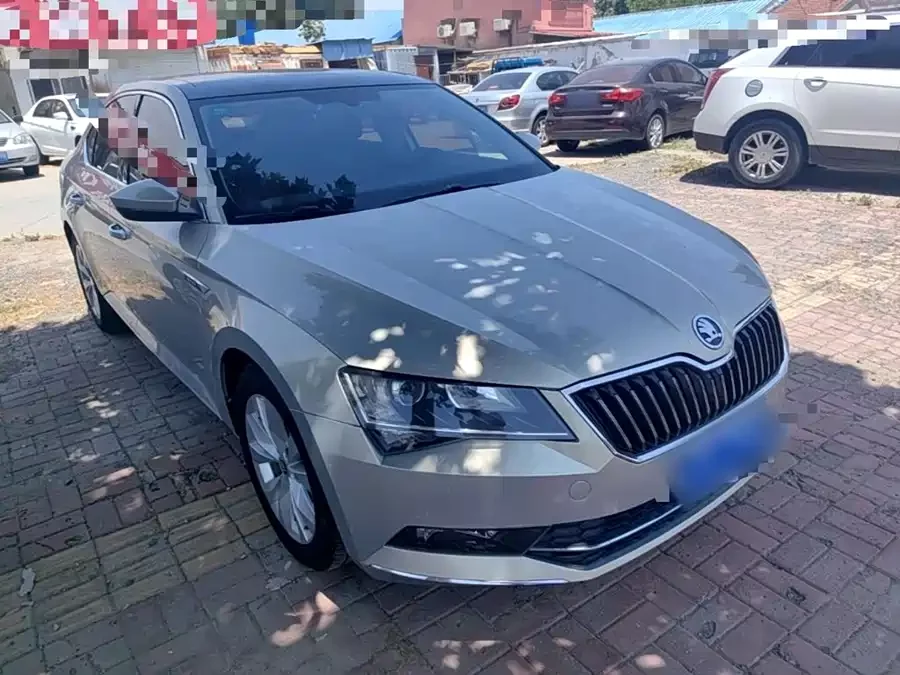 Skoda SuperB
