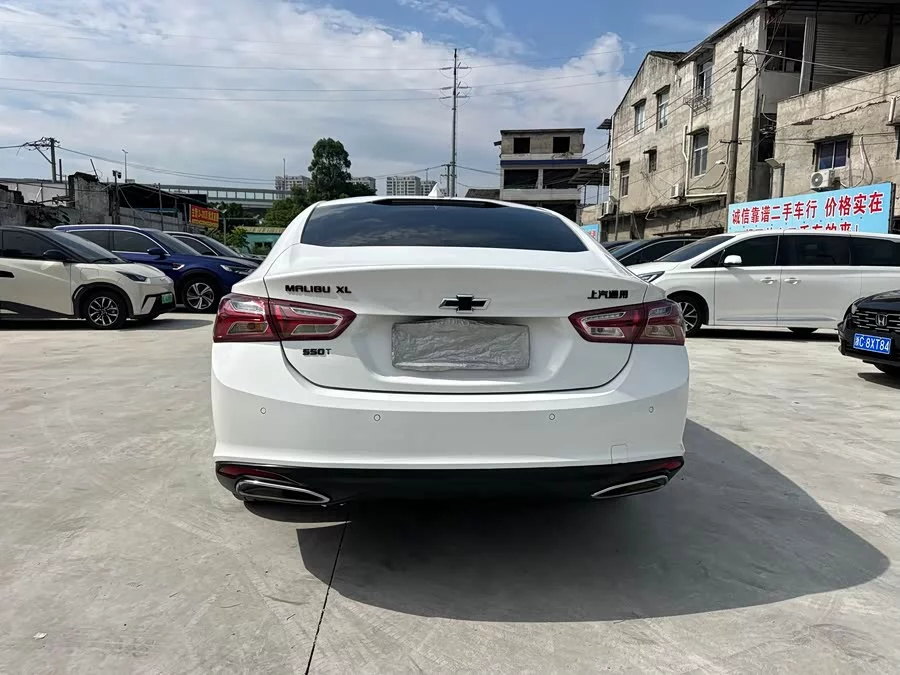 Chevrolet Malibu XL