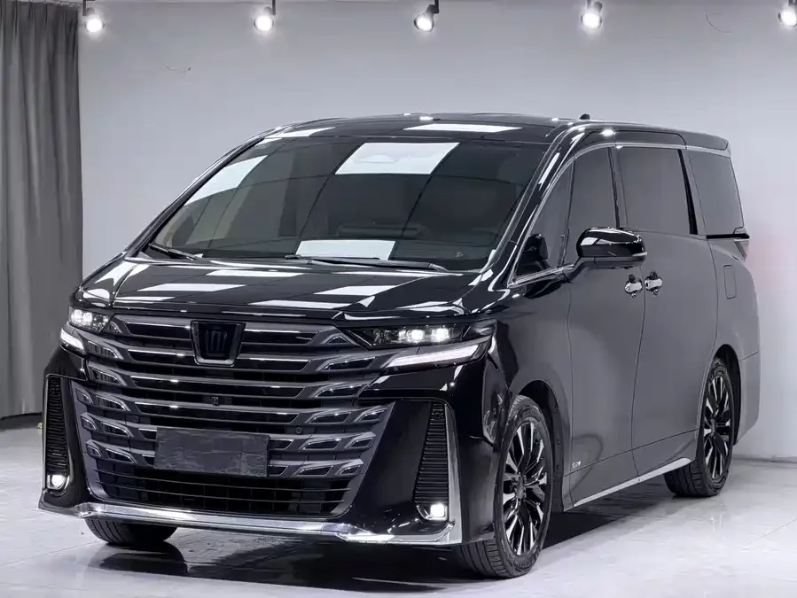 Toyota Crown Vellfire