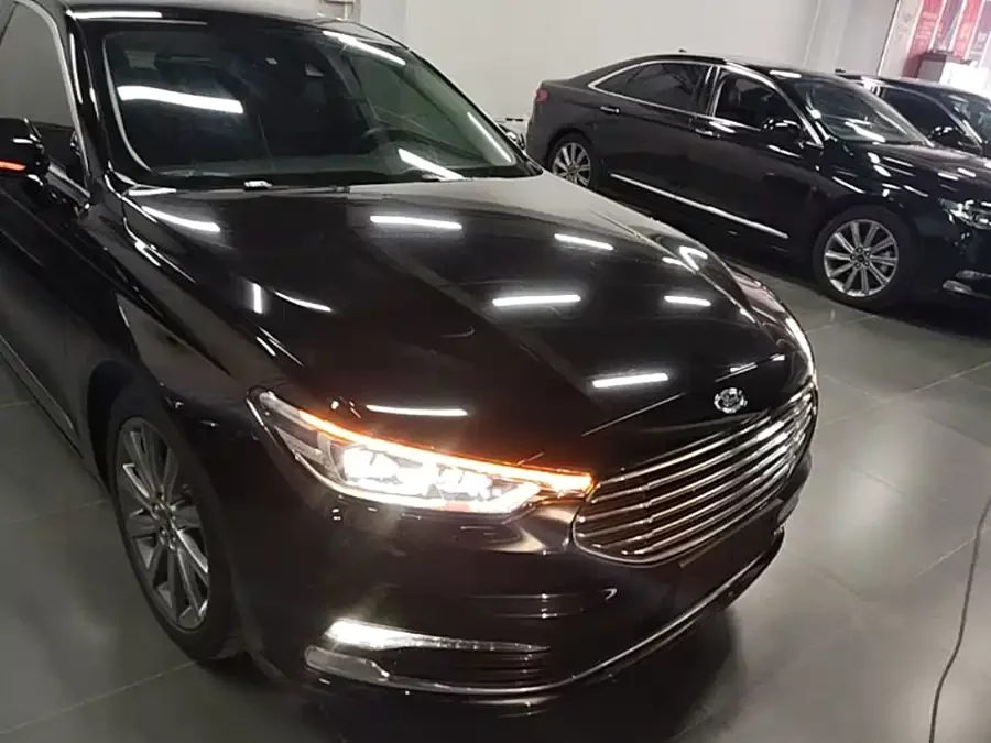 Ford Taurus