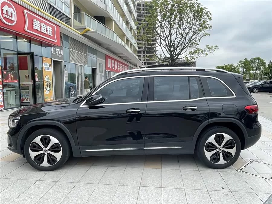 Mercedes Benz GLB