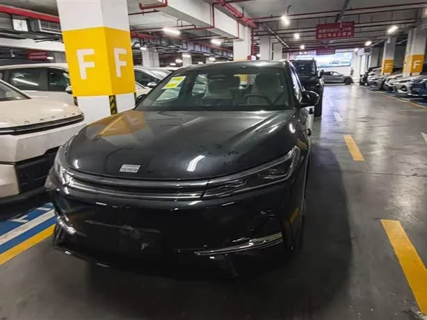 Geely Galaxy A7 EM