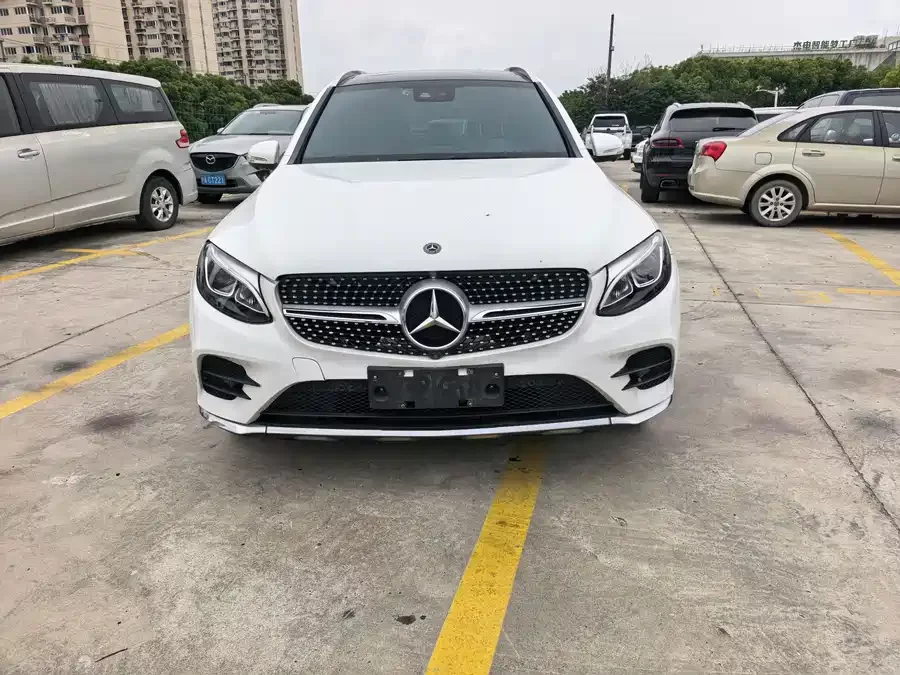 Mercedes Benz GLC