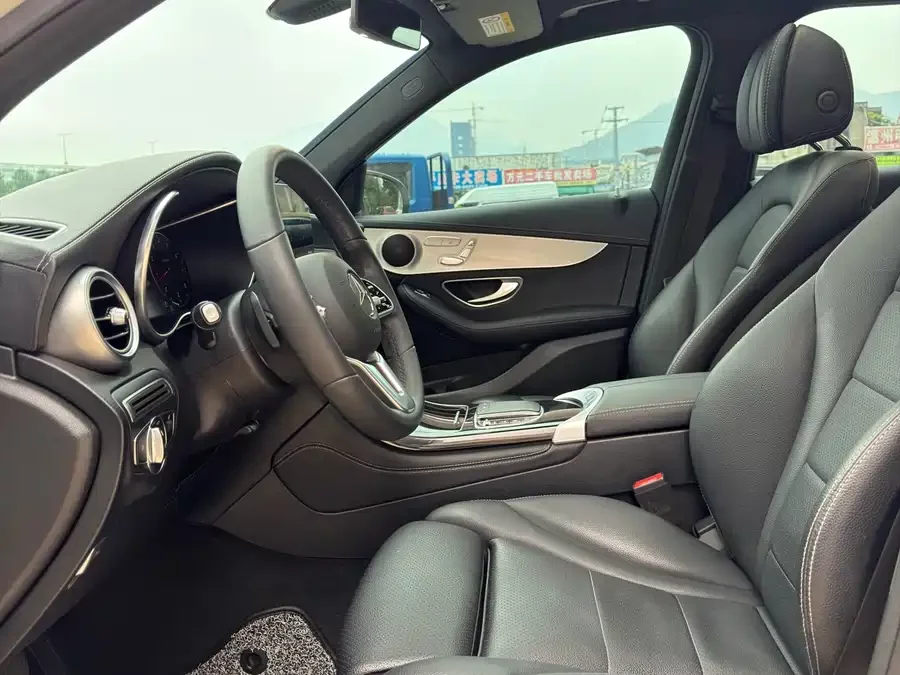 Mercedes Benz GLC