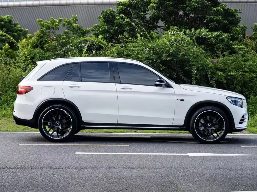Mercedes Benz GLC AMG